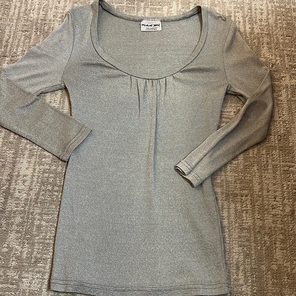Great taupe base layer